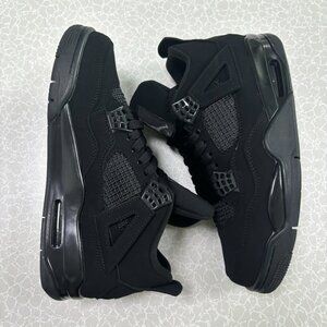 Jordan Black Cat Kicks – Sleek All-Black Everyday Pair